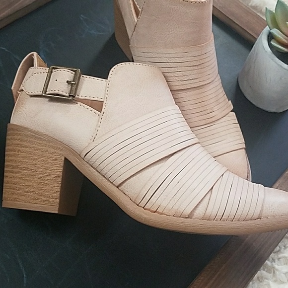 ❣5🌟❣Blush Strap Ankle Bootie❣ - Picture 3 of 6